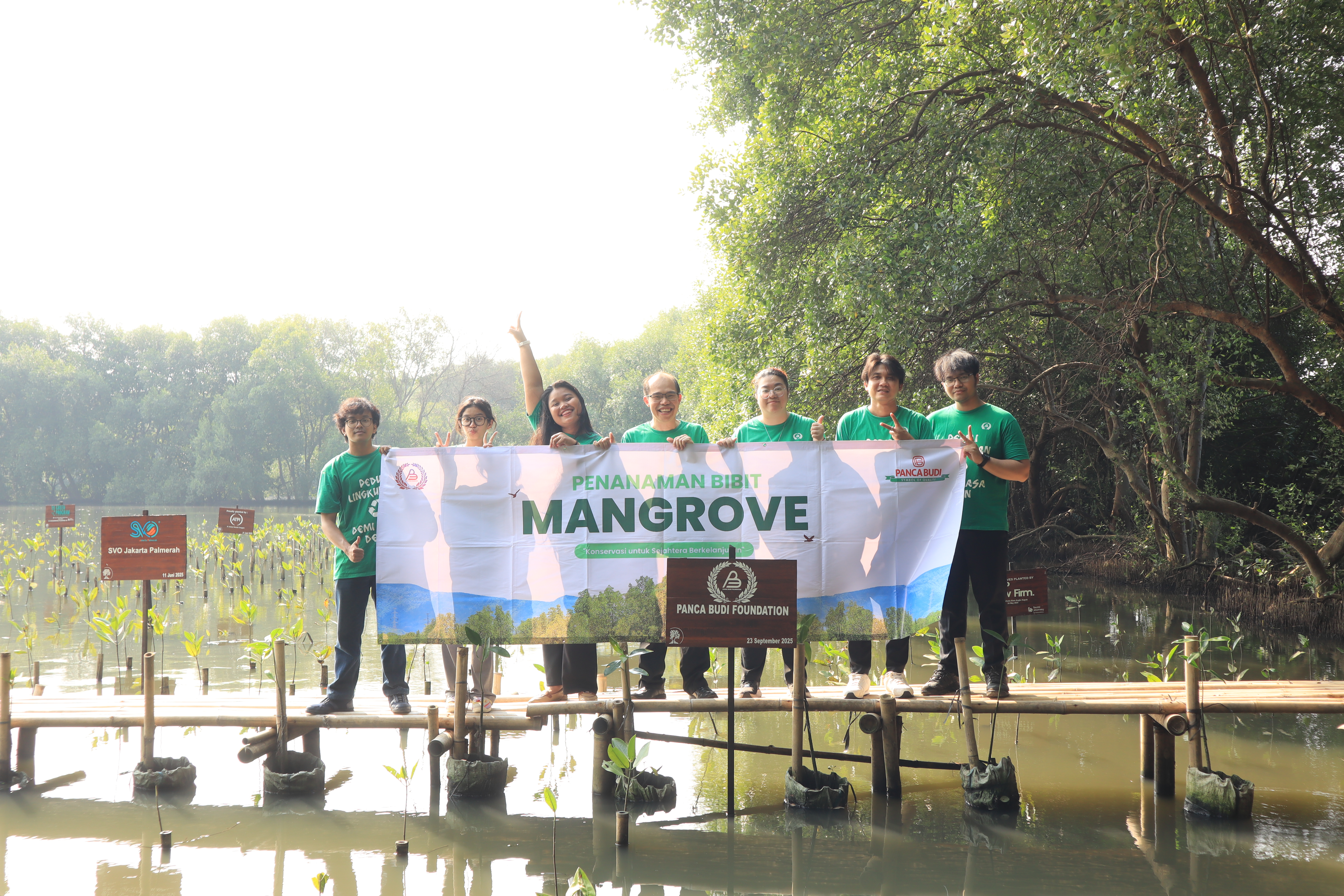 Menanam Harapan, Merawat Masa Depan: PBF Hijaukan Pesisir Jakarta